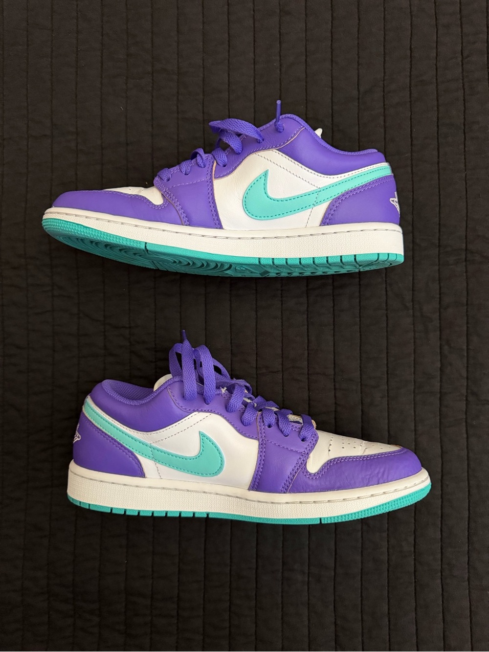 Jordan 1 Low Psychic Purple/Hyper Jade M7.5/W9 - Picture 2 of 7